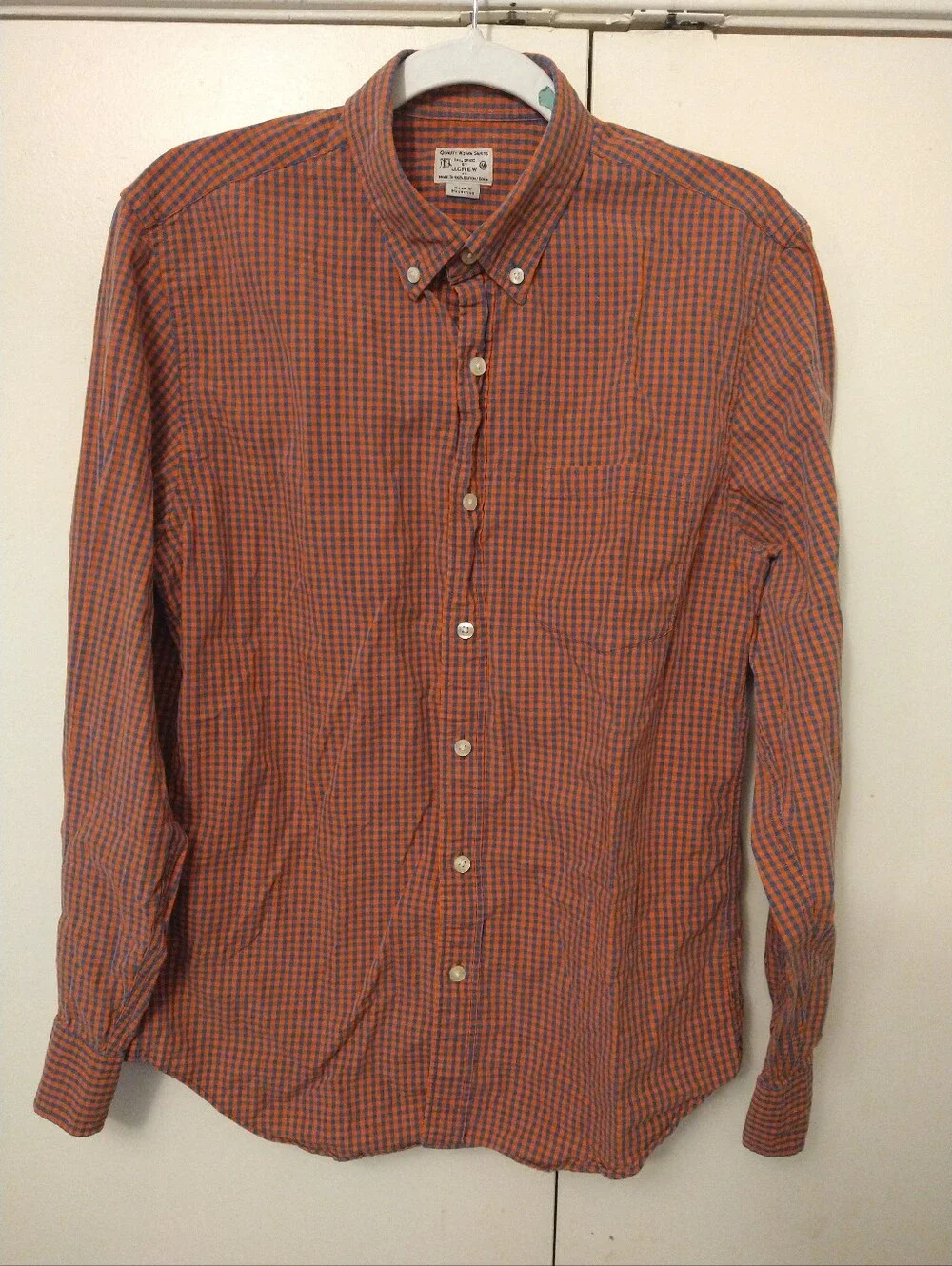 J Crew Checkered Long Sleeve Button Down Shirt Men's sz Medium.